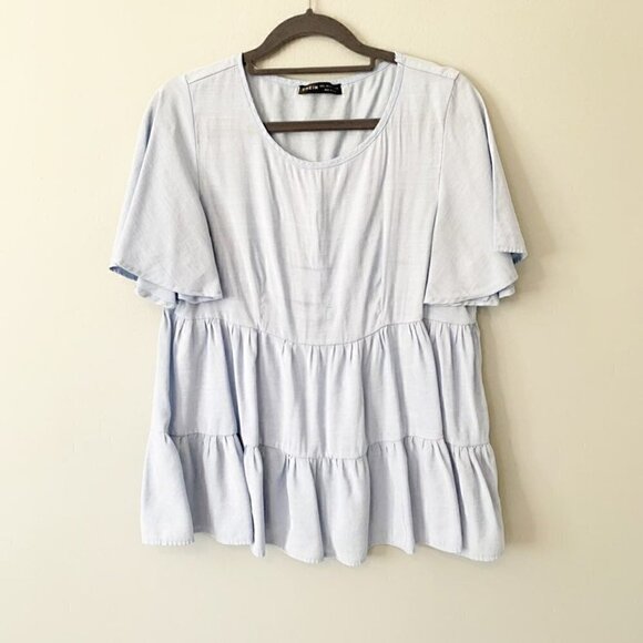 5/$25 Shein light blue short sleeve ruffle tier crop top - Size Large - Picture 1 of 7